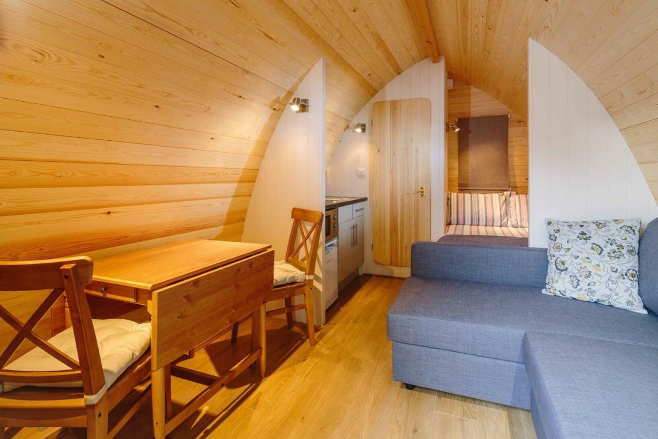 切尔滕纳姆 Lupin Glamping Pod酒店 外观 照片
